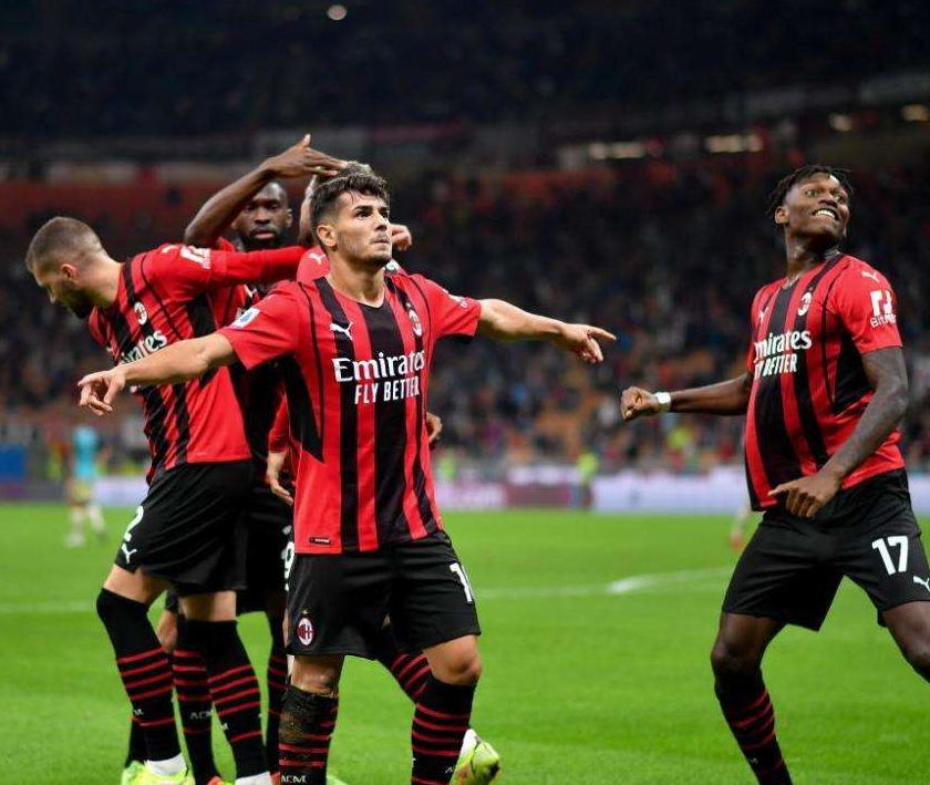  AC米兰进攻端多点开花终结连续不胜尴尬纪录